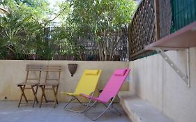 F3 climatisé-terrasse 30 m2- Parking-Antigone